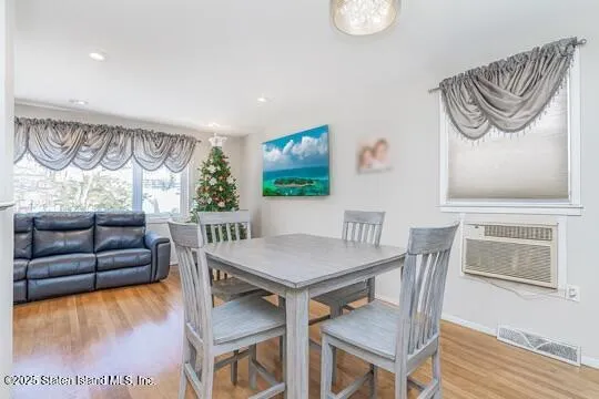 $879,000 | 141 North Pine Terrace | Annadale