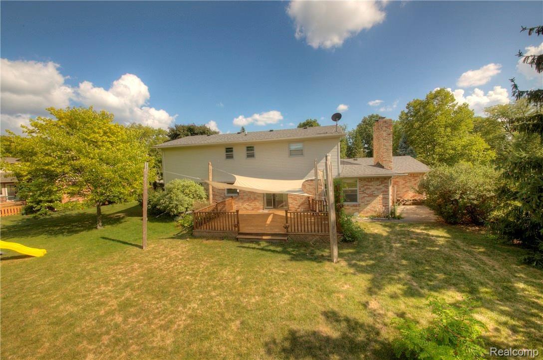 6263 Kings Pointe Road Grand Blanc, MI 48439 - Photo 36 of 41 930A1326_7_8.jpg