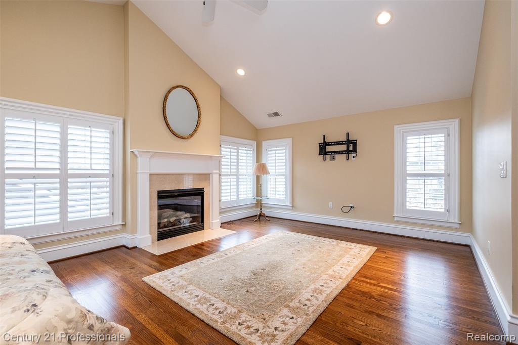 302 West 3rd Street Rochester, MI 48307 - Photo 40 of 74 Gallery Image 40