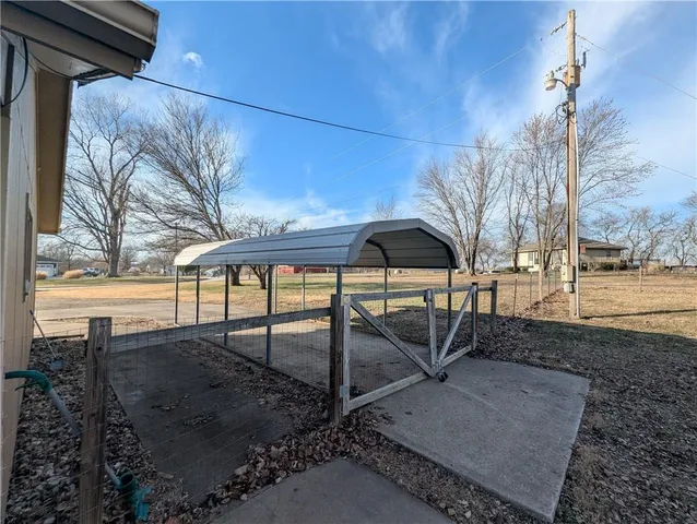 $250,000 | 22113 Fawn Drive, Peculiar, MO 64078