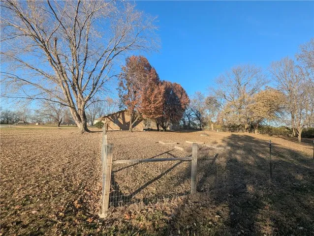 $250,000 | 22113 Fawn Drive, Peculiar, MO 64078