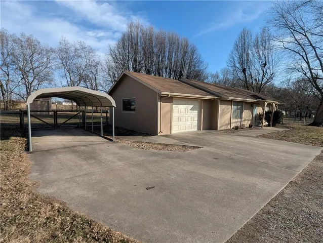 $250,000 | 22113 Fawn Drive, Peculiar, MO 64078