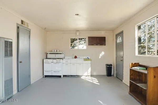 $199,000 | 214 Highway 177, Winkelman, AZ 85192