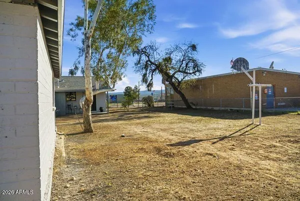 $207,500 | 214 Highway 177, Winkelman, AZ 85192