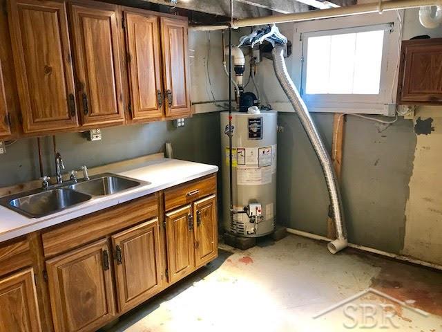 2195 Shattuck Road Saginaw, MI 48603 - Photo 19 of 26 31323692-18.JPG