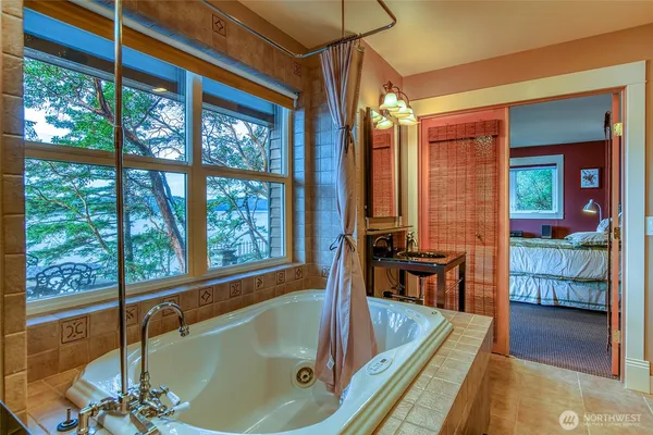 $1,900,000 | 599 Shore Drive, Orcas Island, WA 98245