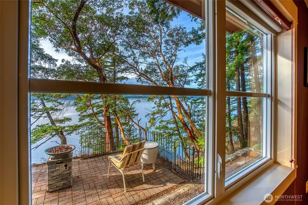$1,900,000 | 599 Shore Drive, Orcas Island, WA 98245