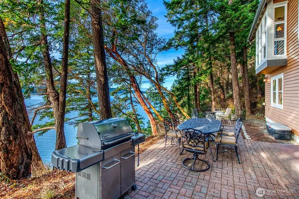 $1,900,000 | 599 Shore Drive, Orcas Island, WA 98245