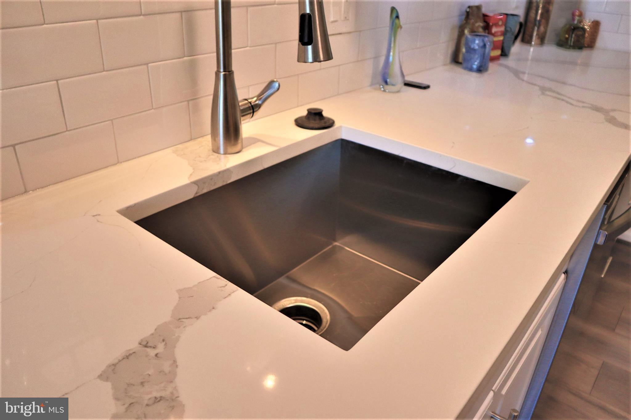 9079 Centerway Road Gaithersburg, MD 20879 - Photo 13 of 38 Extra deep sink