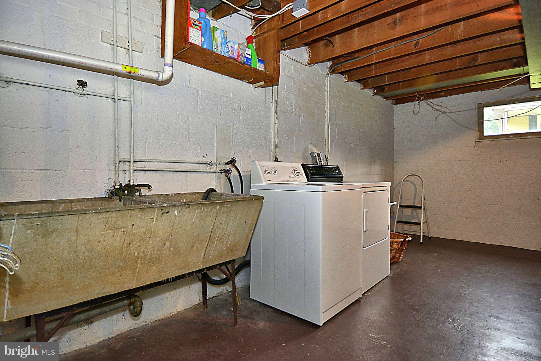 10510 Procter Street Silver Spring, MD 20901 - Photo 21 of 30 Laundry
