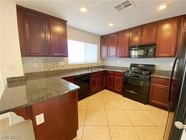 $2,290 | 6496 Robusta Court, Las Vegas, NV 89141