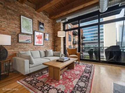 $430,000 | 520 West Huron Street, Unit 507, Chicago, IL 60654