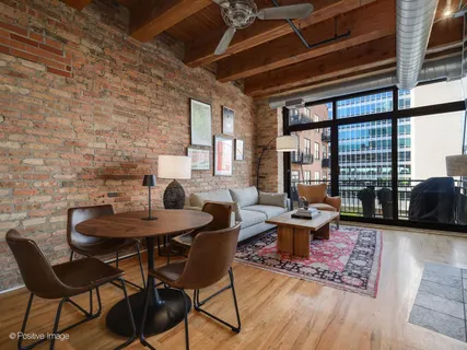 $430,000 | 520 West Huron Street, Unit 507, Chicago, IL 60654