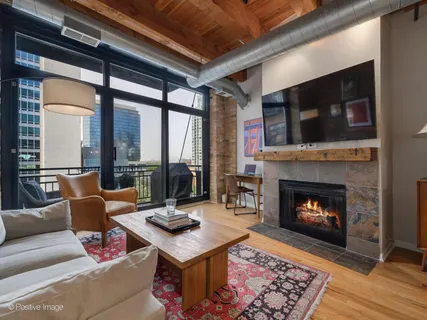 $430,000 | 520 West Huron Street, Unit 507, Chicago, IL 60654