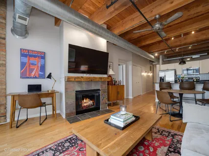 $430,000 | 520 West Huron Street, Unit 507, Chicago, IL 60654