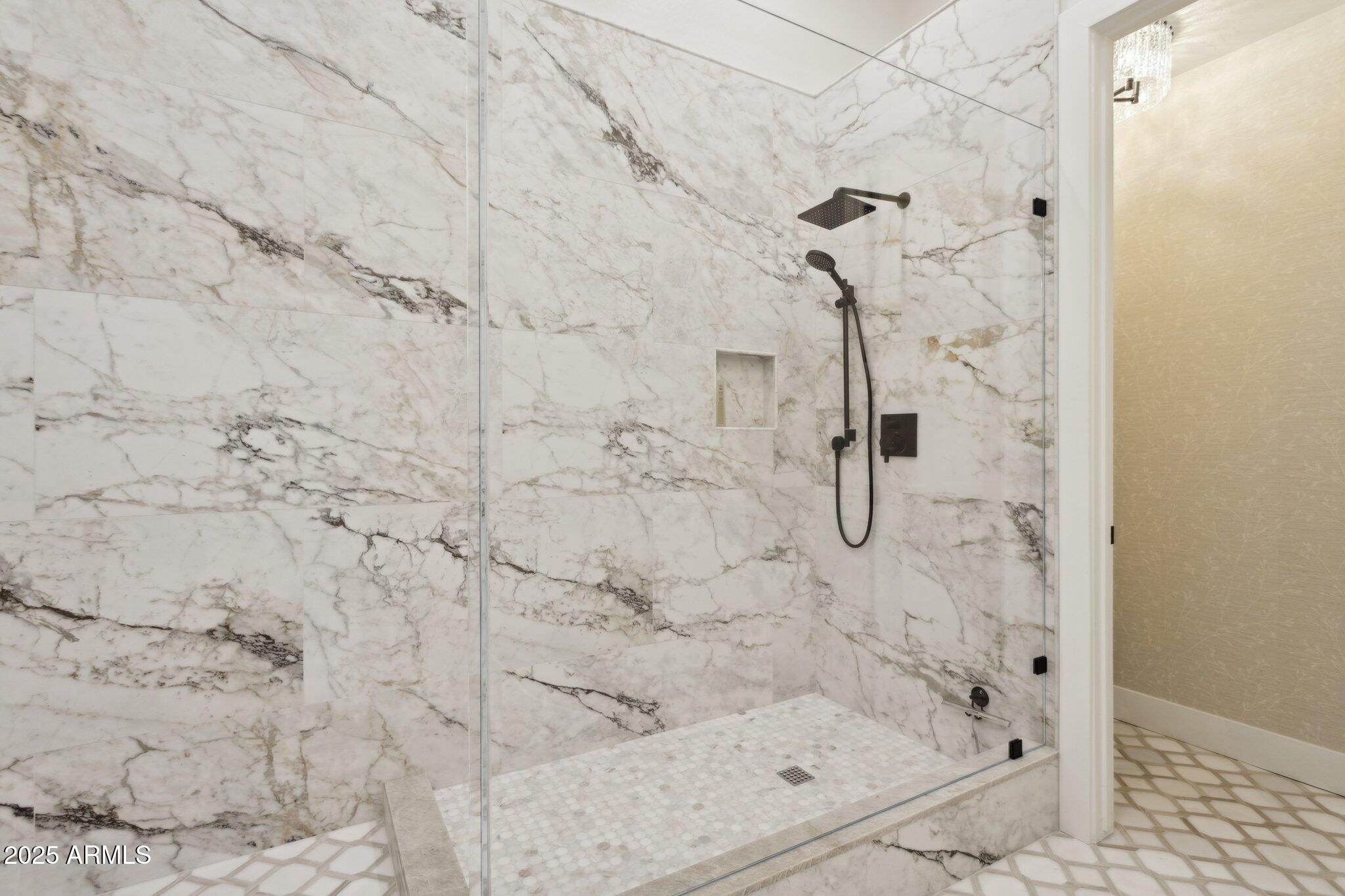 9270 East Thompson Peak Parkway, Unit 364 Scottsdale, AZ 85255 - Photo 18 of 45 a bathroom with a shower