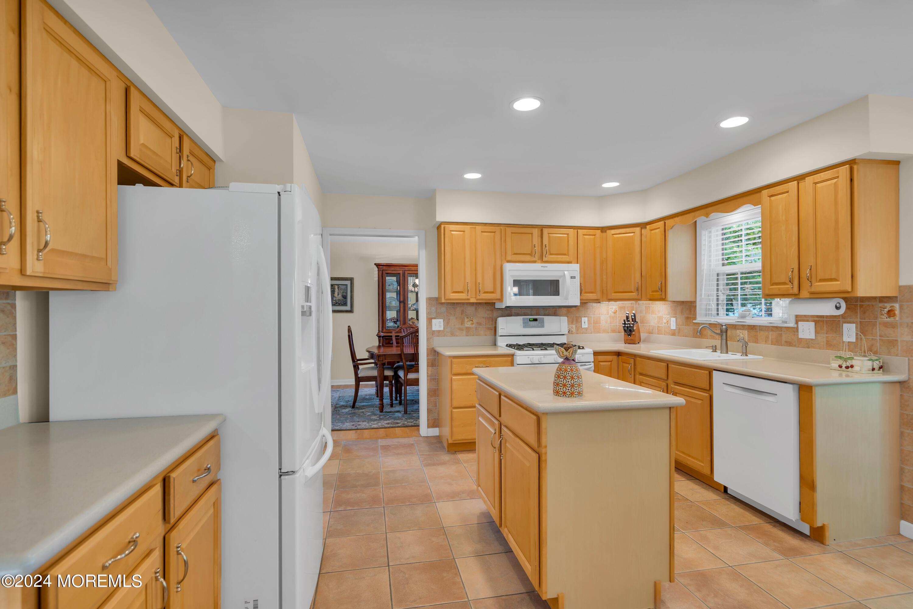112 Barracuda Road Manahawkin, NJ 08050 - Photo 25 of 61 025_dsc03905_979