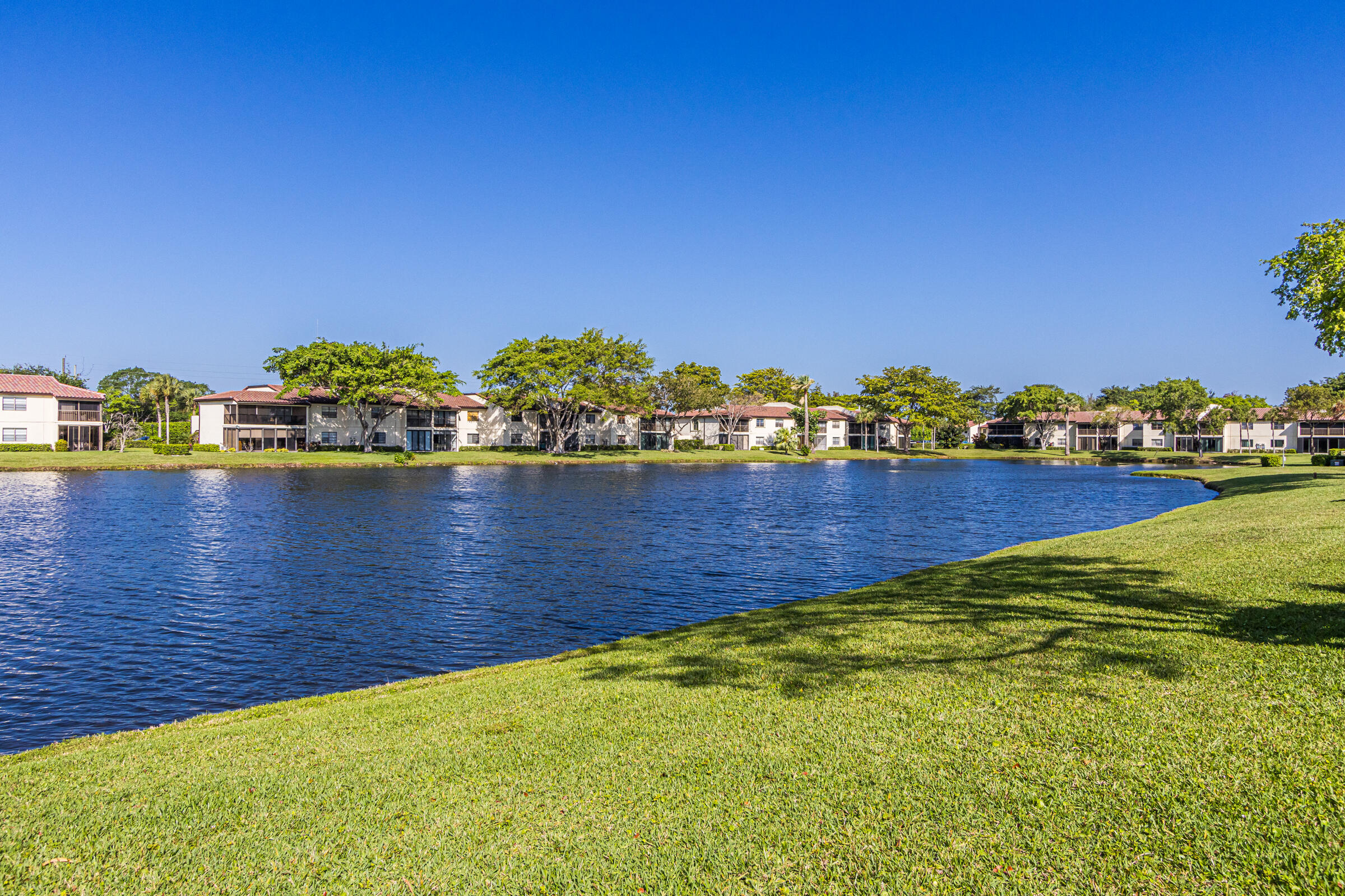 21911 Arriba Real, Unit 15B Boca Raton, FL 33433 - Photo 4 of 27 21911-15
