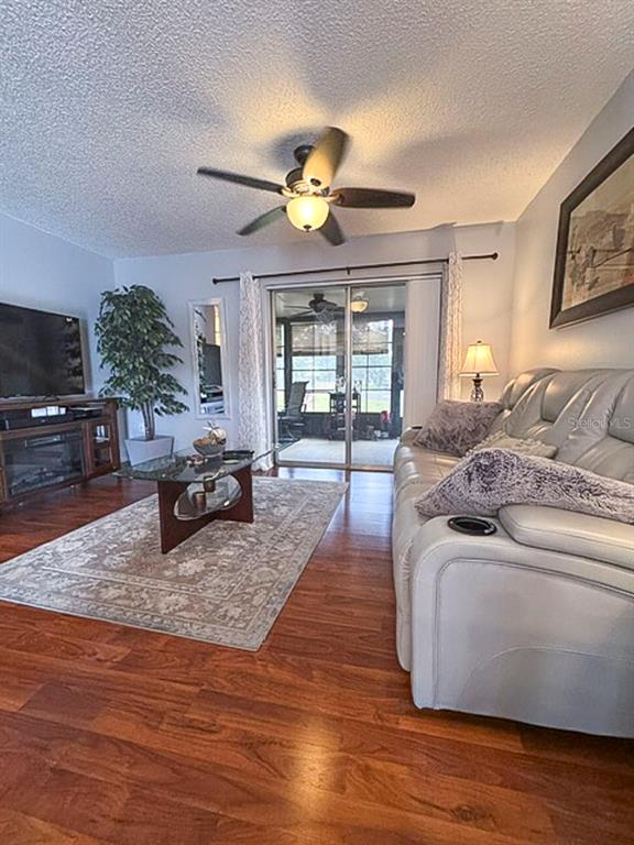 9143 Via Recreo New Port Richey, FL 34655 - Photo 3 of 21