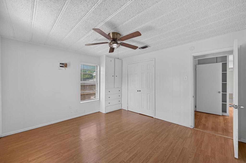 620 West Main Street Crowley, TX 76036 - Photo 14 of 33