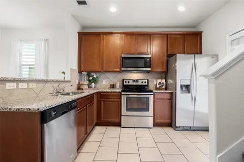 $2,100 | 5501 Bradford Pear Lane, Austin, TX 78744