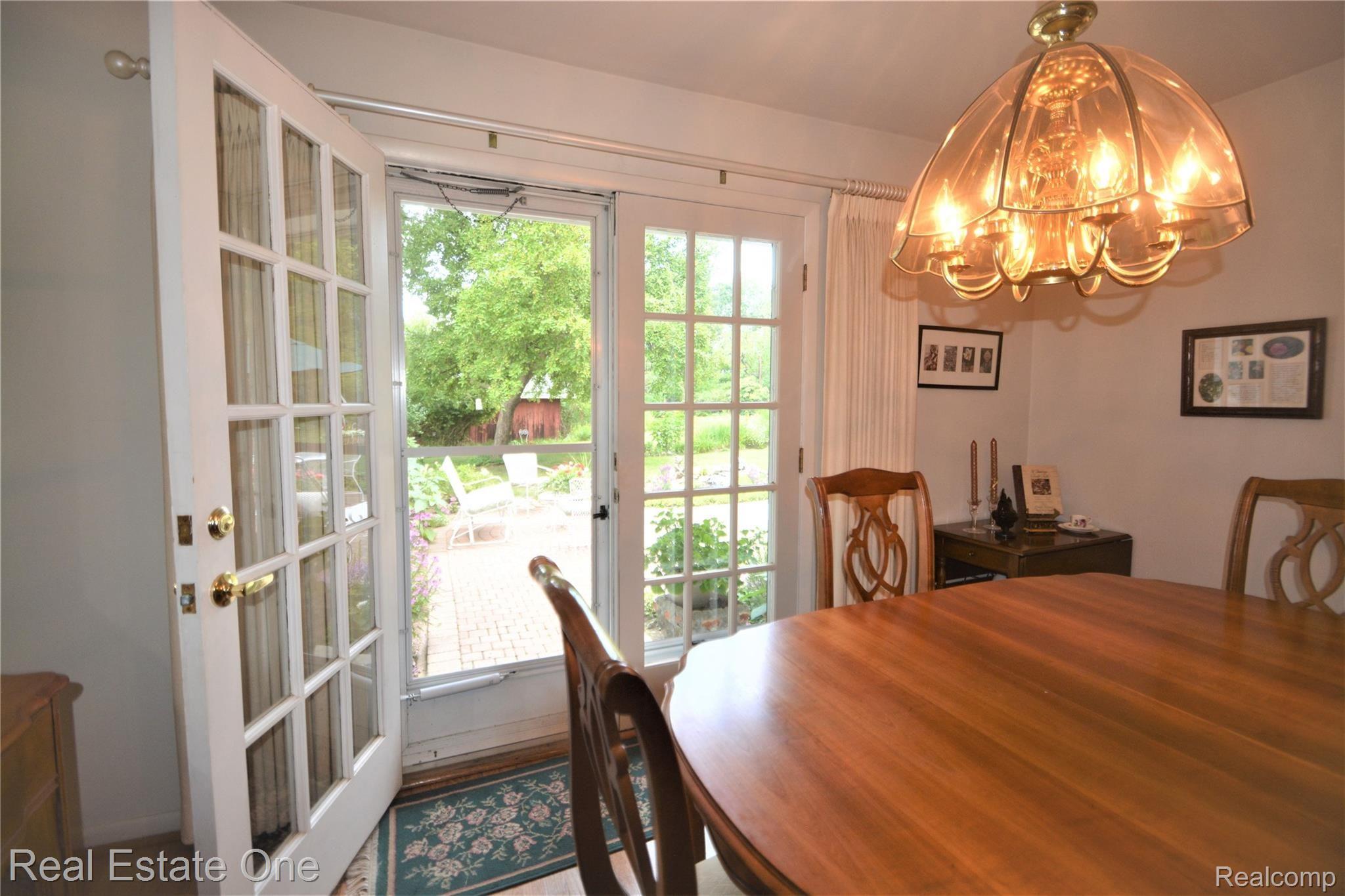 2763 Tallahassee Drive Rochester, MI 48306 - Photo 9 of 22 DSC_1162 (2).JPG