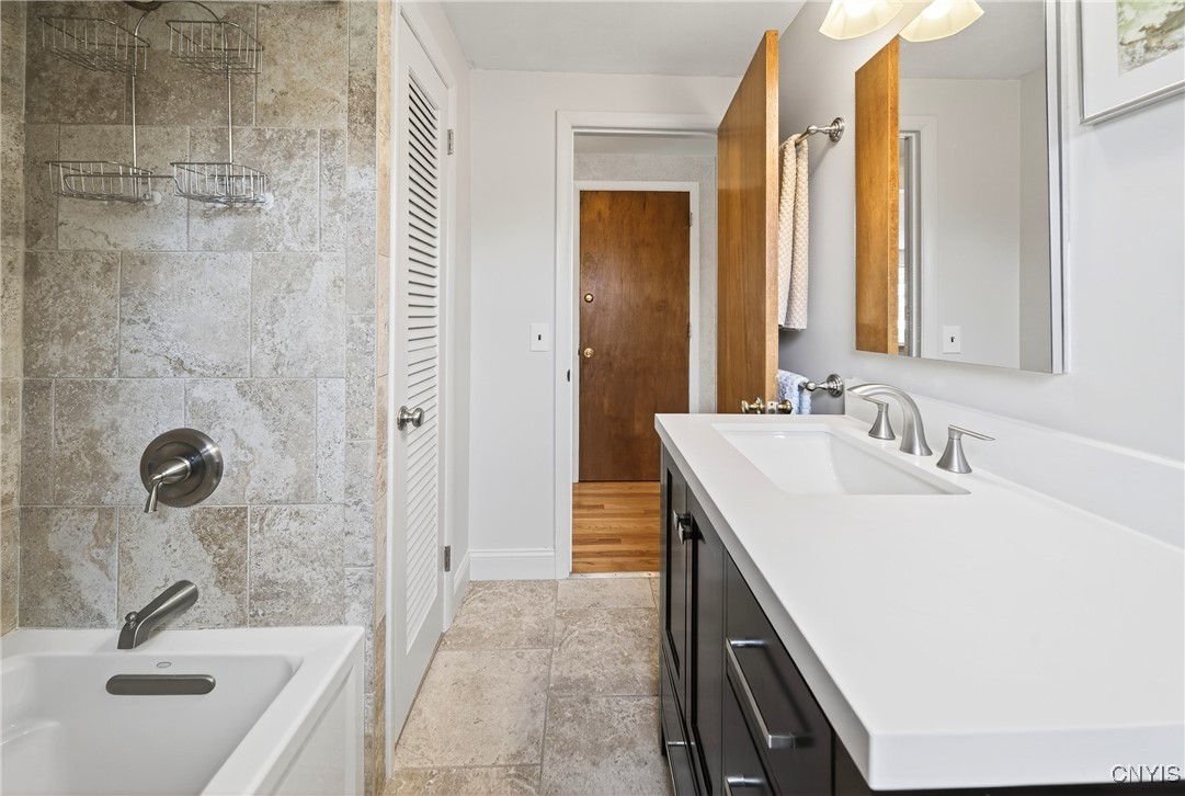 104 Clark Road Fayetteville, NY 13066 - Photo 11 of 40