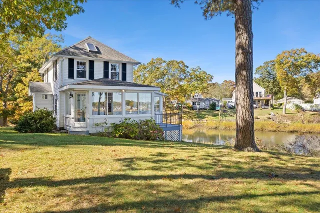 $769,900 | 6 Allen Avenue, Wareham, MA 02571