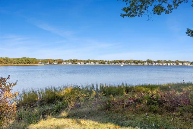 $769,900 | 6 Allen Avenue, Wareham, MA 02571