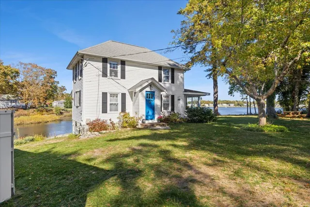$769,900 | 6 Allen Avenue, Wareham, MA 02571