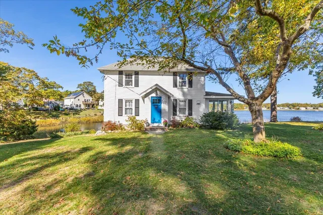 $769,900 | 6 Allen Avenue, Wareham, MA 02571
