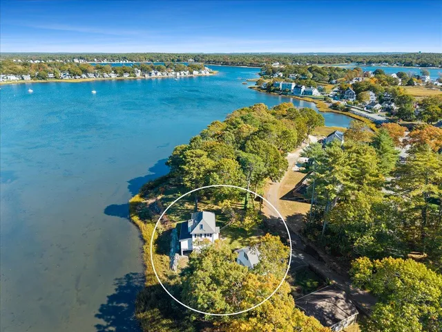 $769,900 | 6 Allen Avenue, Wareham, MA 02571