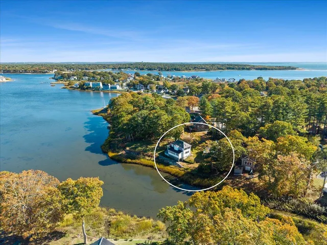 $769,900 | 6 Allen Avenue, Wareham, MA 02571