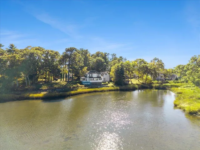 $769,900 | 6 Allen Avenue, Wareham, MA 02571