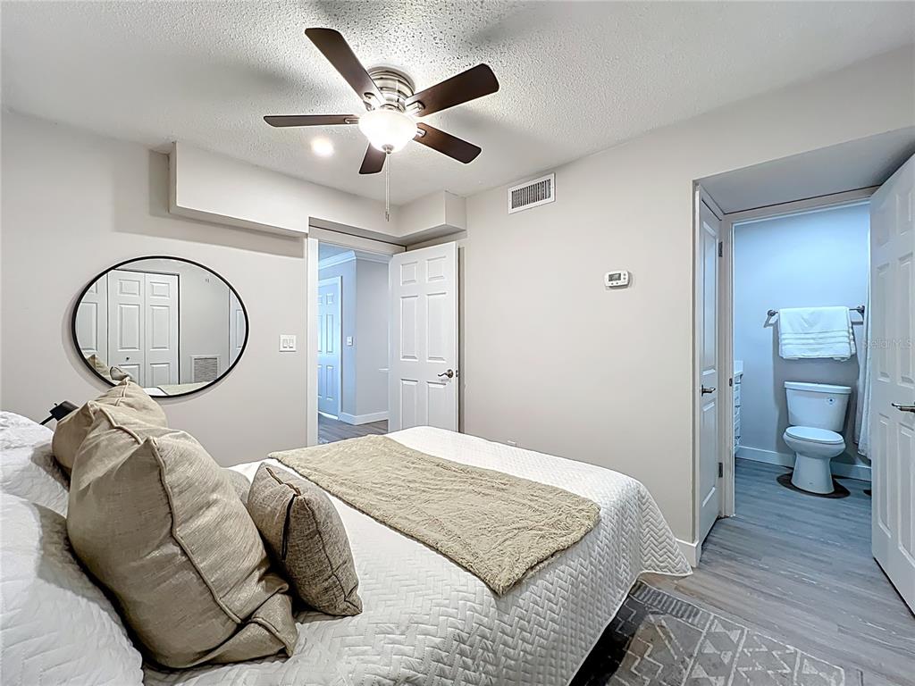 250 Rosery Road Northwest, Unit 202 Largo, FL 33770 - Photo 13 of 20