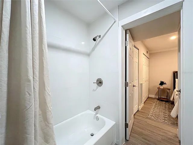 $93,900 | 250 Rosery Road Northwest, Unit 202, Largo, FL 33770