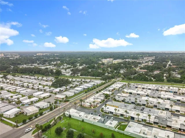 $93,900 | 250 Rosery Road Northwest, Unit 202, Largo, FL 33770