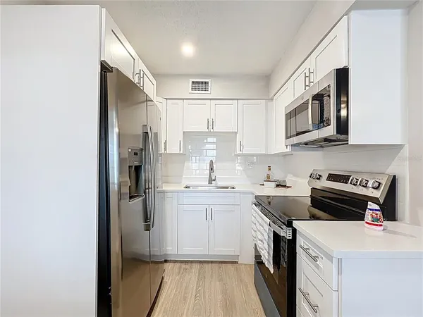 $88,000 | 250 Rosery Road Northwest, Unit 202, Largo, FL 33770