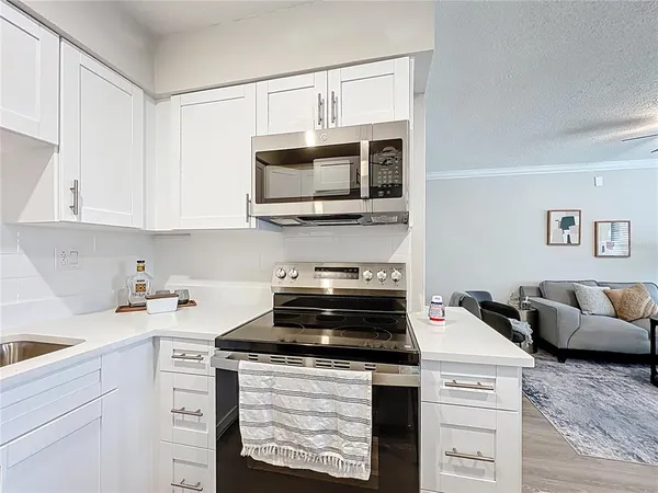 $88,000 | 250 Rosery Road Northwest, Unit 202, Largo, FL 33770