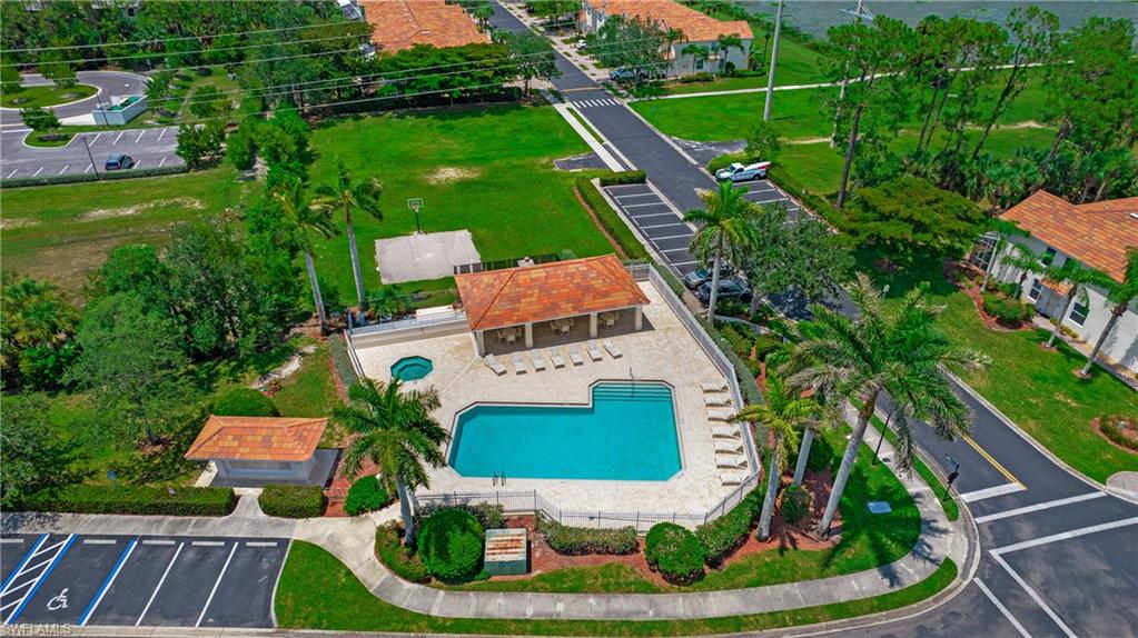 880 Hampton Circle Naples, FL 34105 - Photo 35 of 36