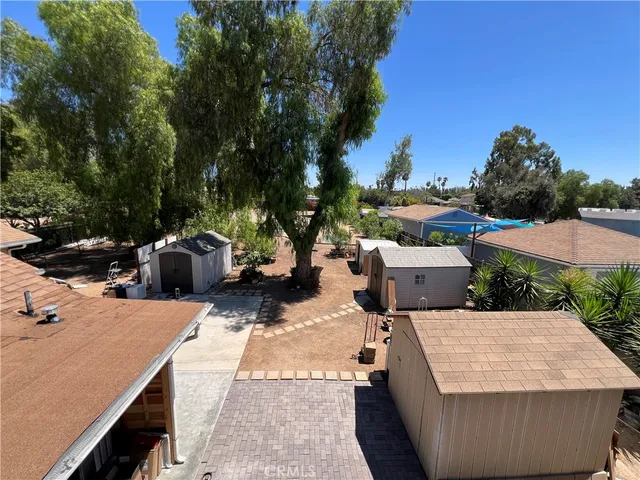 a view of outdoor space yard and patio
