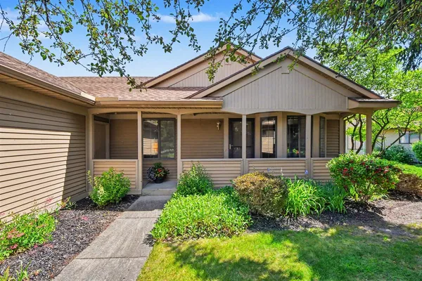 $290,000 | 2271 Bridle Creek Street Southeast, Grand Rapids, MI 49508