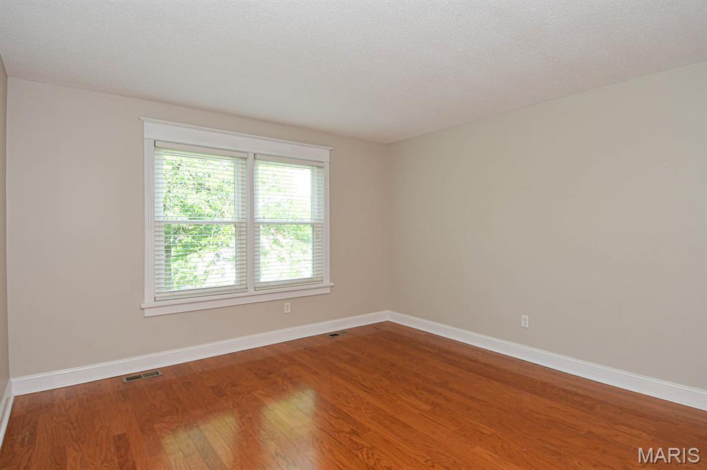 548 Woodhill Estates Drive Ballwin, MO 63021 - Photo 14 of 37