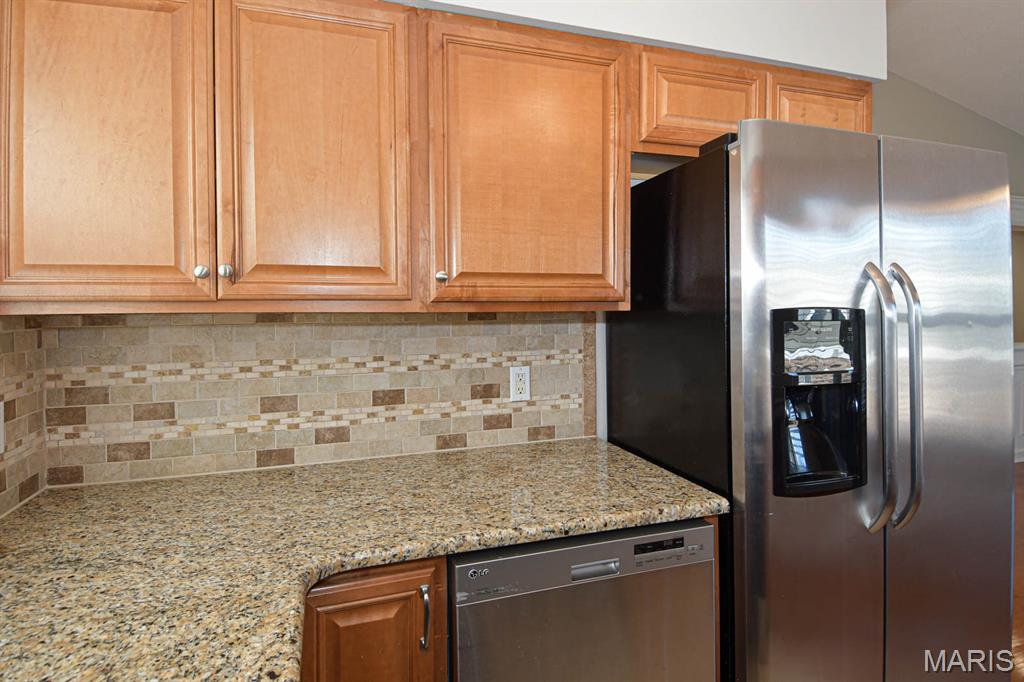 548 Woodhill Estates Drive Ballwin, MO 63021 - Photo 10 of 37