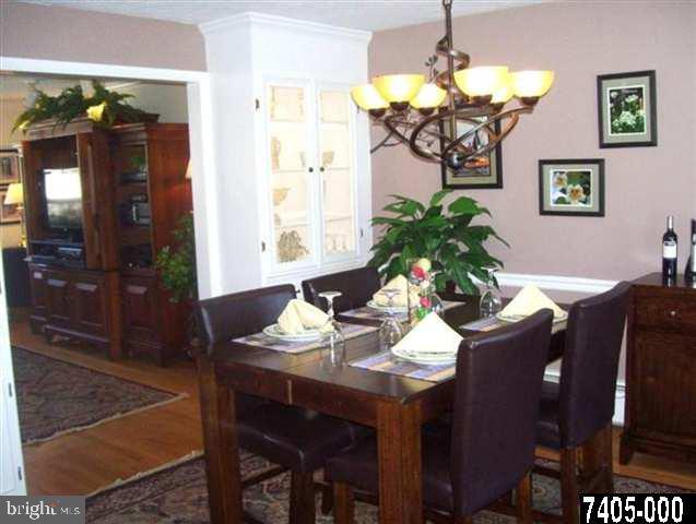 1830 Crestlyn Road York, PA 17403 - Photo 3 of 25 Gallery Image 3