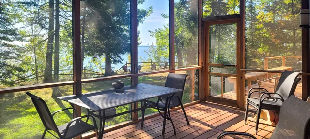 $544,900 | 869 South Shore Drive, La Pointe, WI 54850