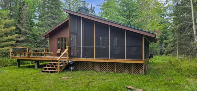 $544,900 | 869 South Shore Drive, La Pointe, WI 54850