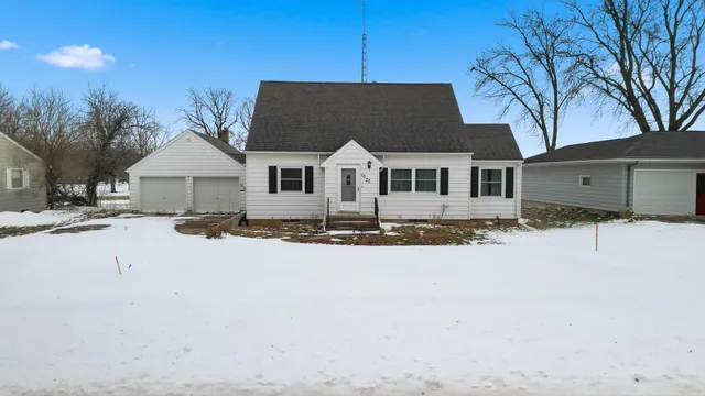 $205,000 | 1025 7th Street South, St. James, MN 56081