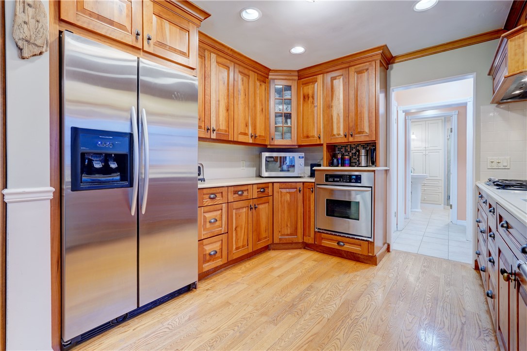 206 Bluff Drive East Rochester, NY 14445 - Photo 12 of 35