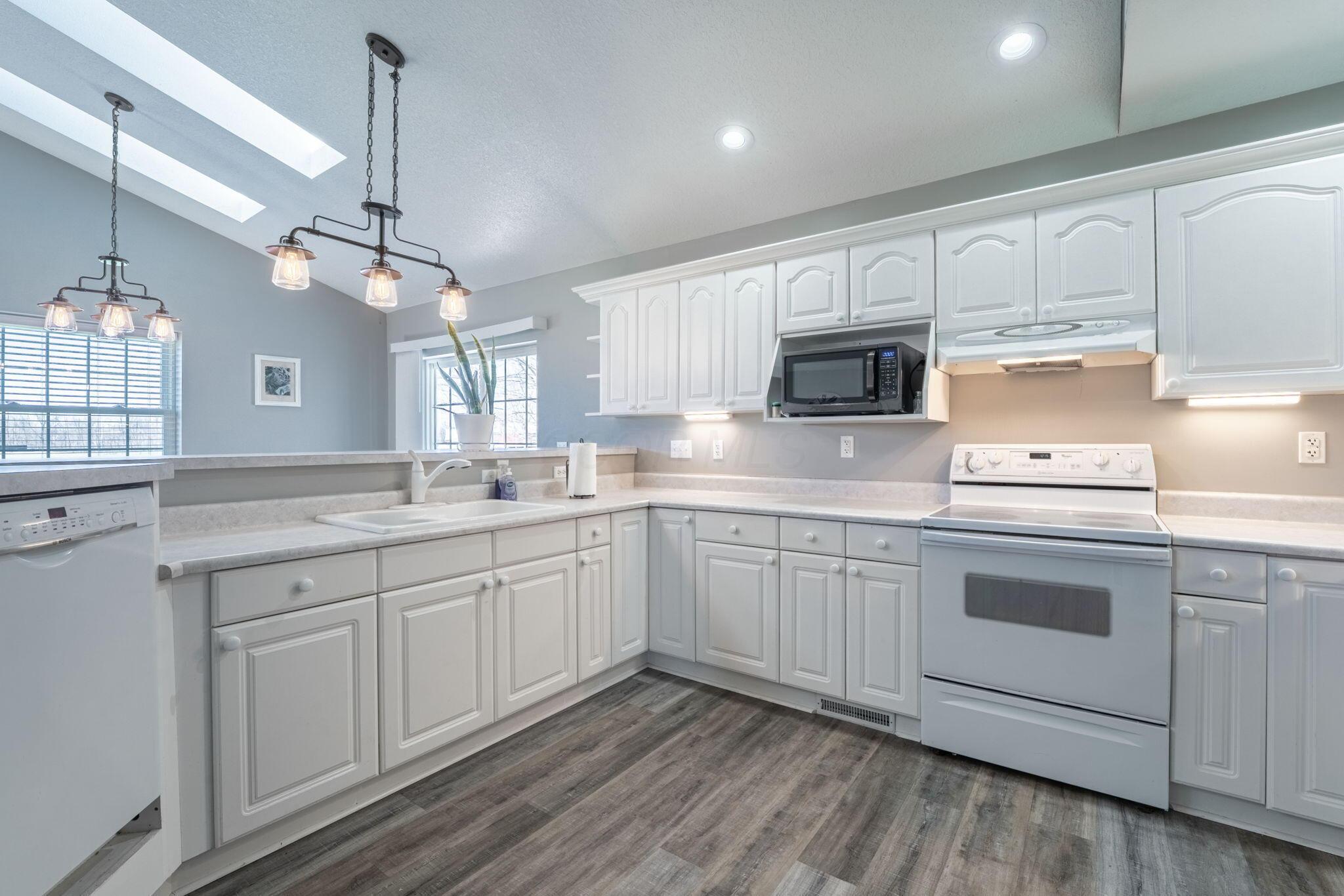 1687 Lake Drive Road Heath, OH 43056 - Photo 13 of 49 18-web-or-mls-DSC04603-HDR